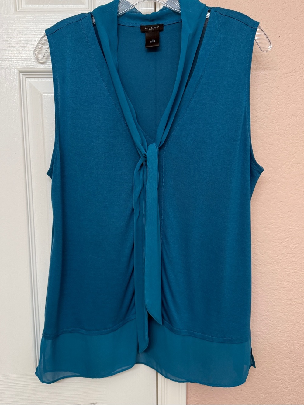 Ann Taylor Factory Teal Tie-Neck Sleeveless Blouse - Size Medium